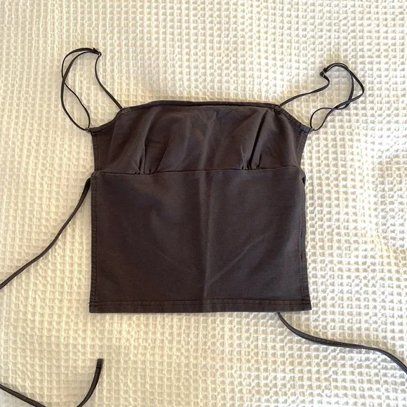 Edikted Jinx Open-Back Gray Top Size Small - Picture 4 of 5